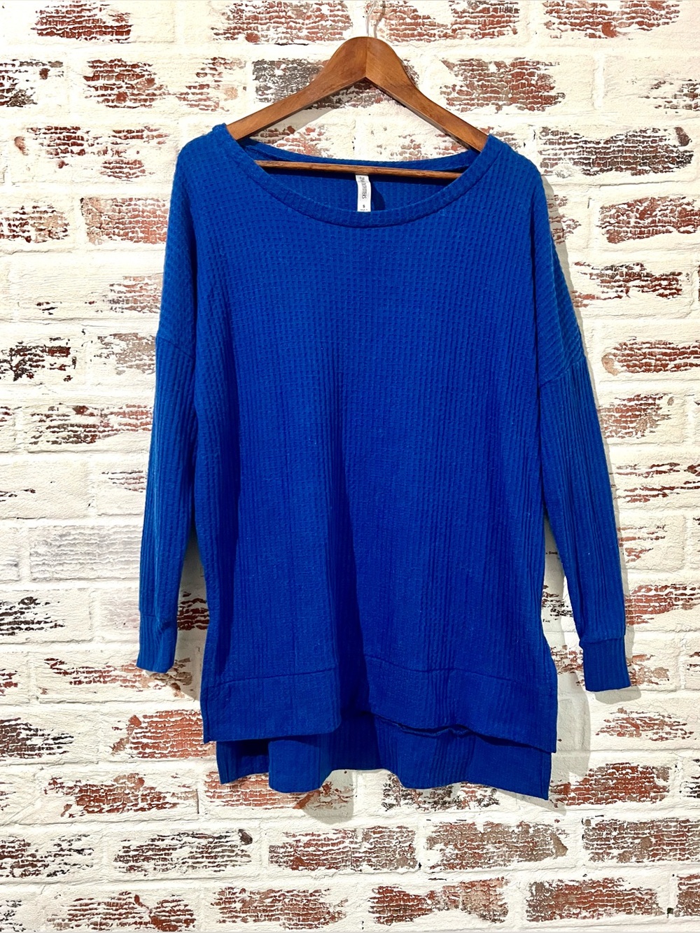 Zenana Outfitters Tunic Top Waffle Knit Royal Blue Slit Sides Long Sleeve Sz S